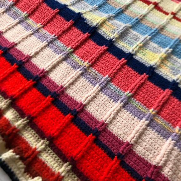 1970s Hand Knit Striped Blanket - Picture 4 of 11